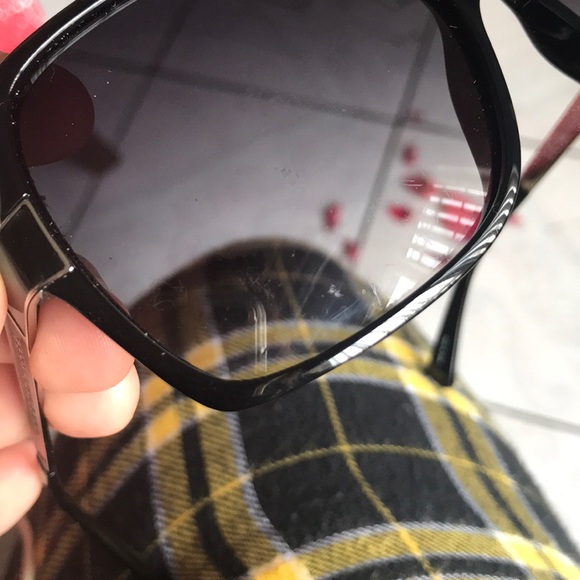 SOLD 🎈🎈🎈 Marc by Marc Jacobs sunglasses - Picture 7 of 8